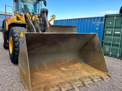 Volvo L150 (26.1 tonnes)